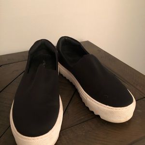 J Slides - Black